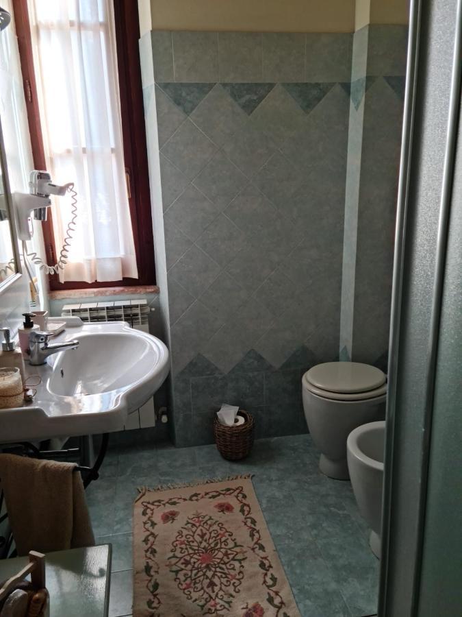 Appartamento Lago Trasimeno - Torricella Pg Buitenkant foto