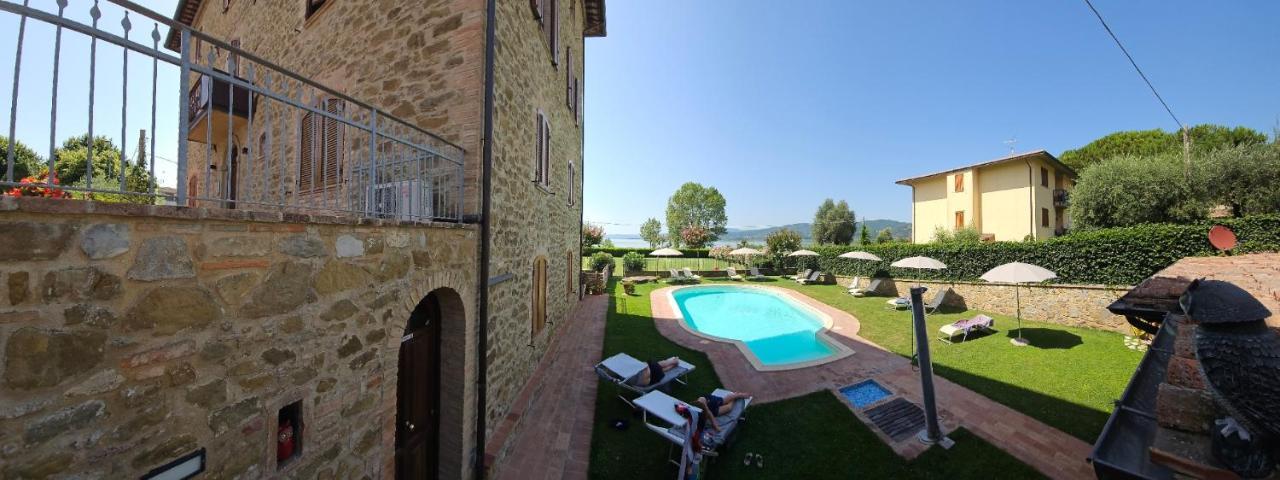 Appartamento Lago Trasimeno - Torricella Pg Buitenkant foto